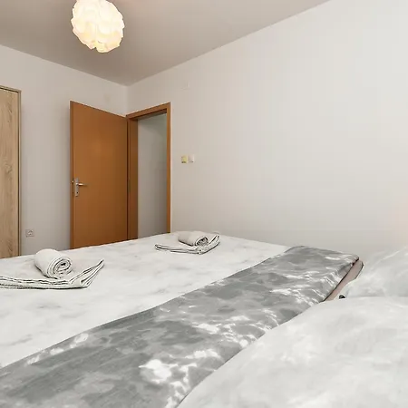 Stanko 2367 Apartment *