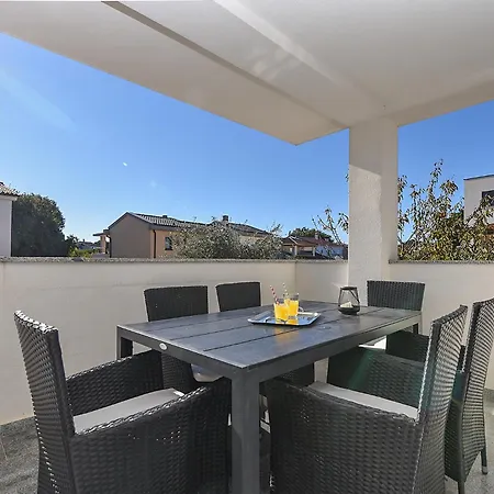 Stanko 2367 Daire Pula