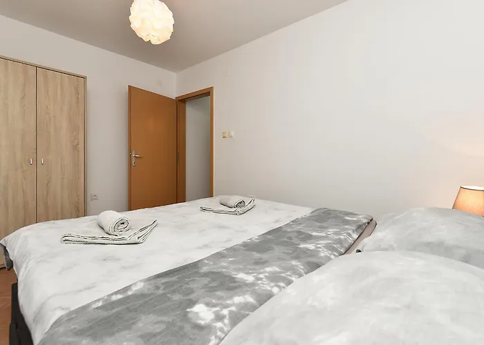 Stanko 2367 아파트 *