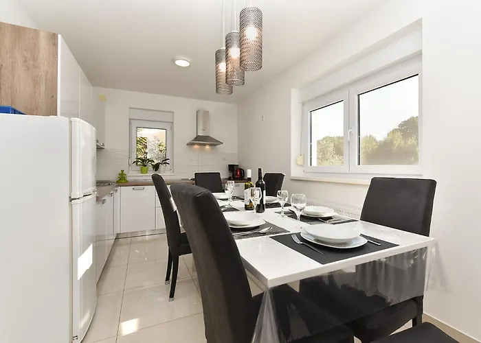 아파트 Stanko 2367 *