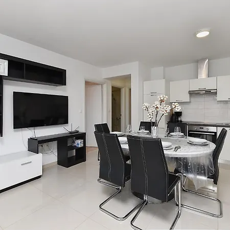 Stanko 2367 Apartman *